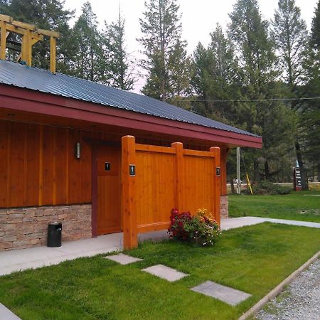 Fairmont Mountain Bungalows Fairmont Hot Springs Bagian luar foto