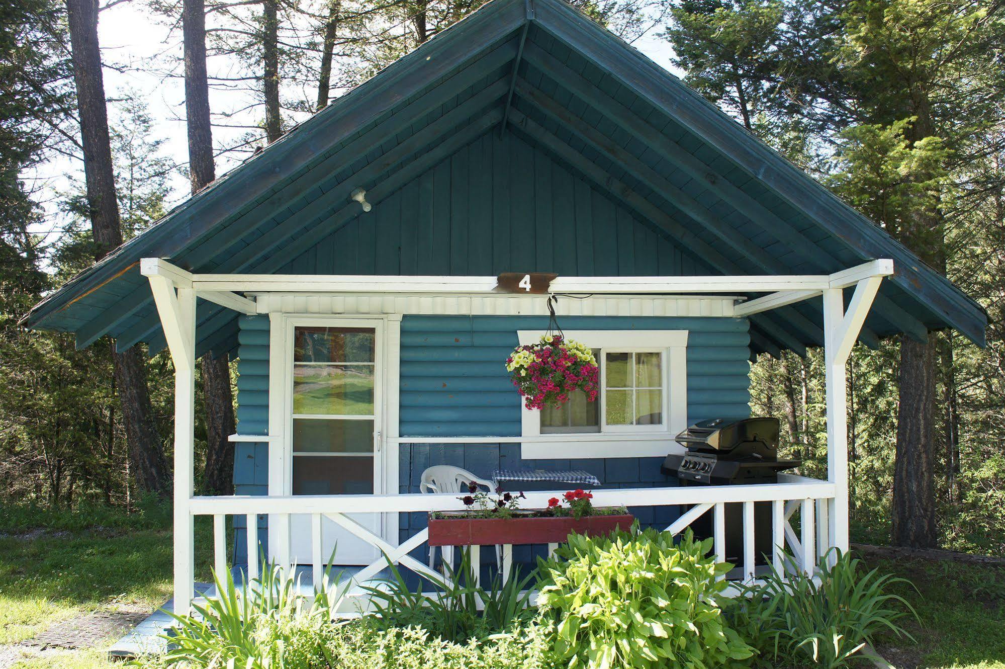 Fairmont Mountain Bungalows Fairmont Hot Springs Bagian luar foto