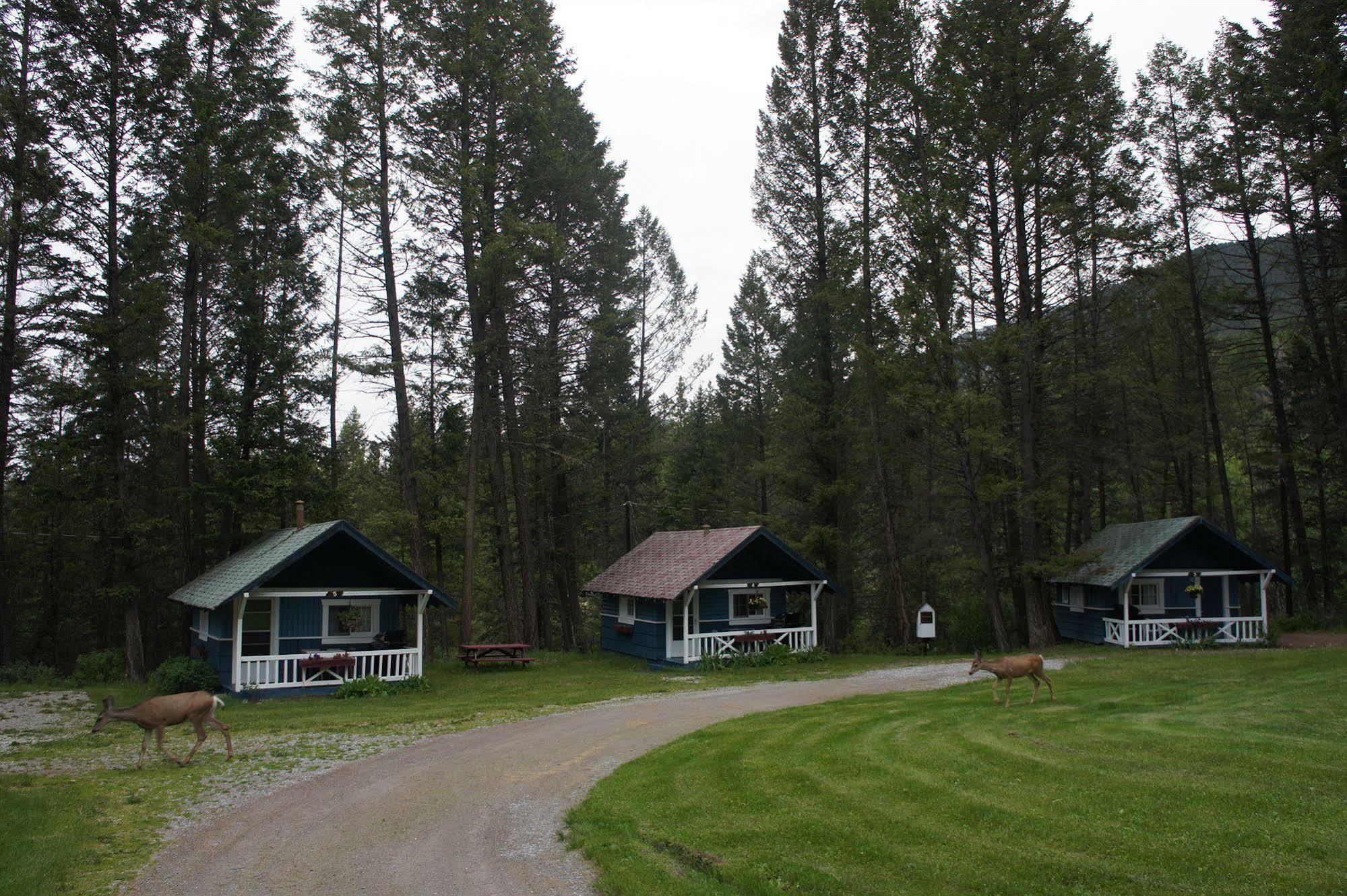 Fairmont Mountain Bungalows Fairmont Hot Springs Bagian luar foto