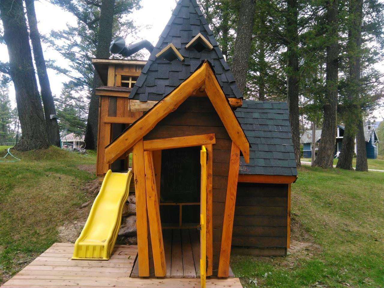Fairmont Mountain Bungalows Fairmont Hot Springs Bagian luar foto